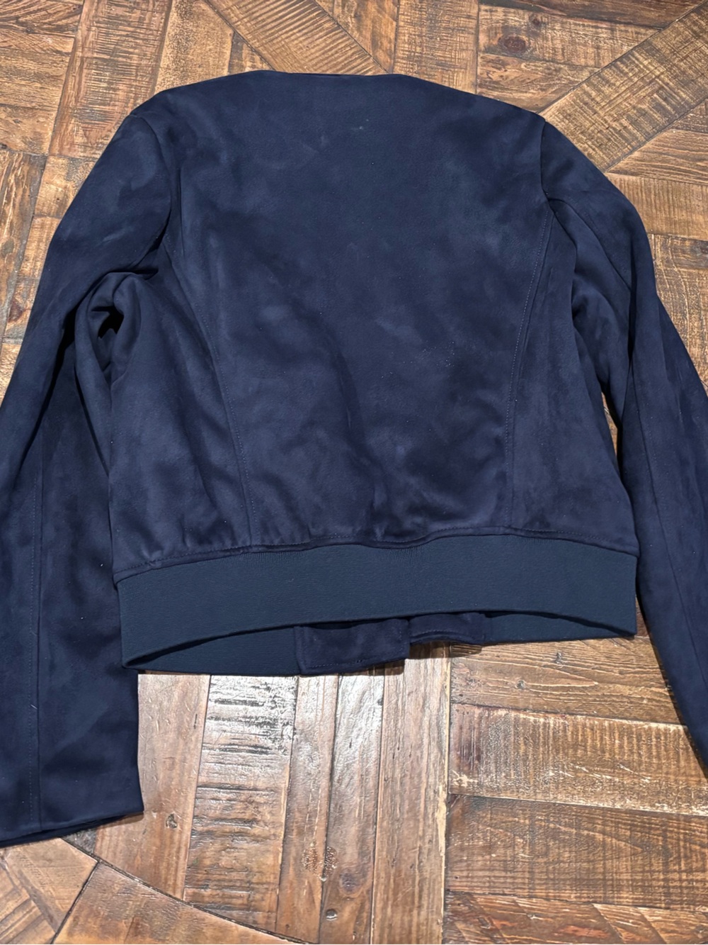 Banana Republic Dark Blue Vegan Suede Jacket in size Medium. Great condition! - Picture 13 of 15